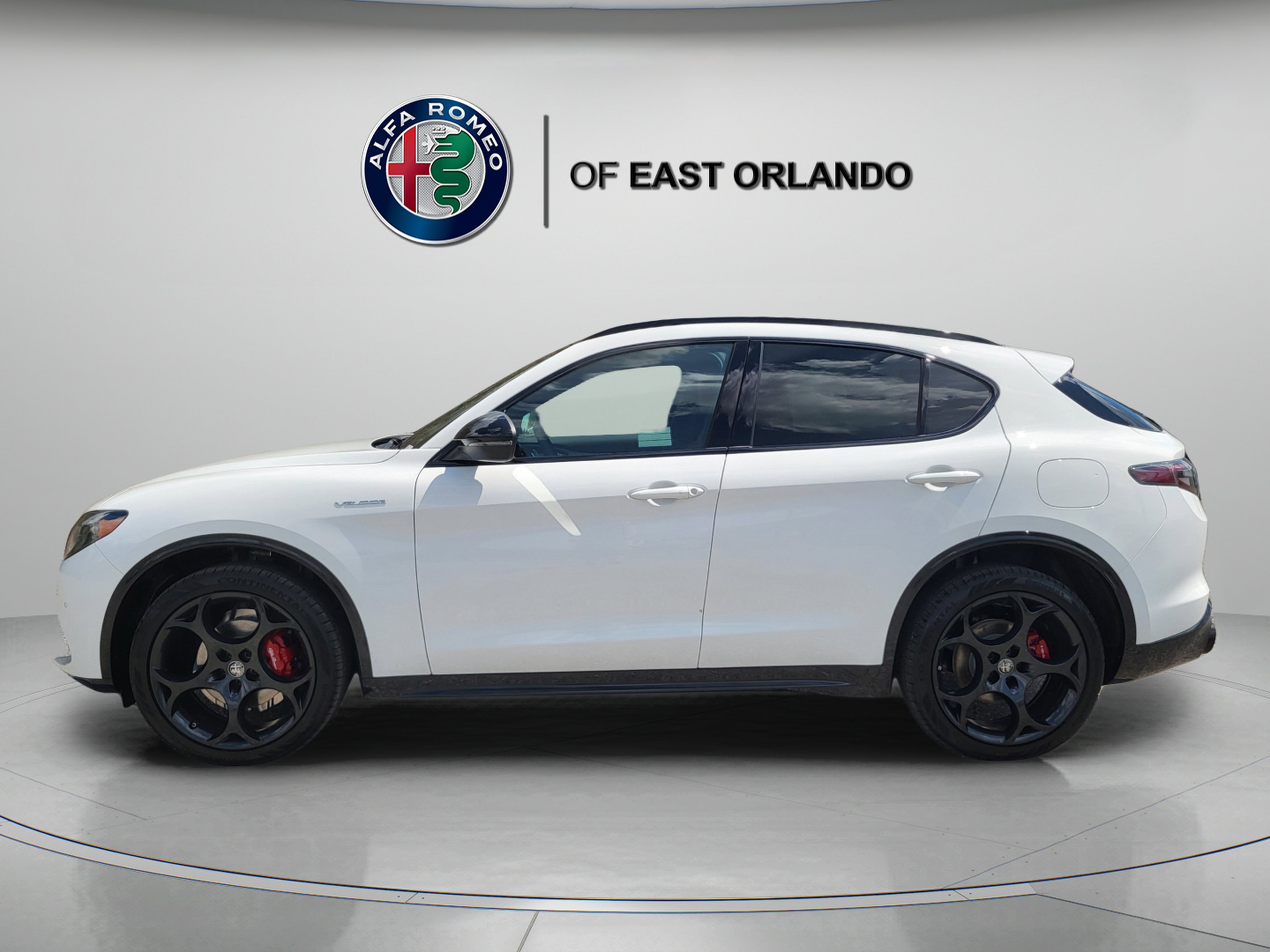 New 2026 Milano White Alfa Romeo  image 4