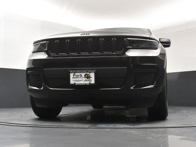 Used 2024 Black Jeep Altitude X image 20