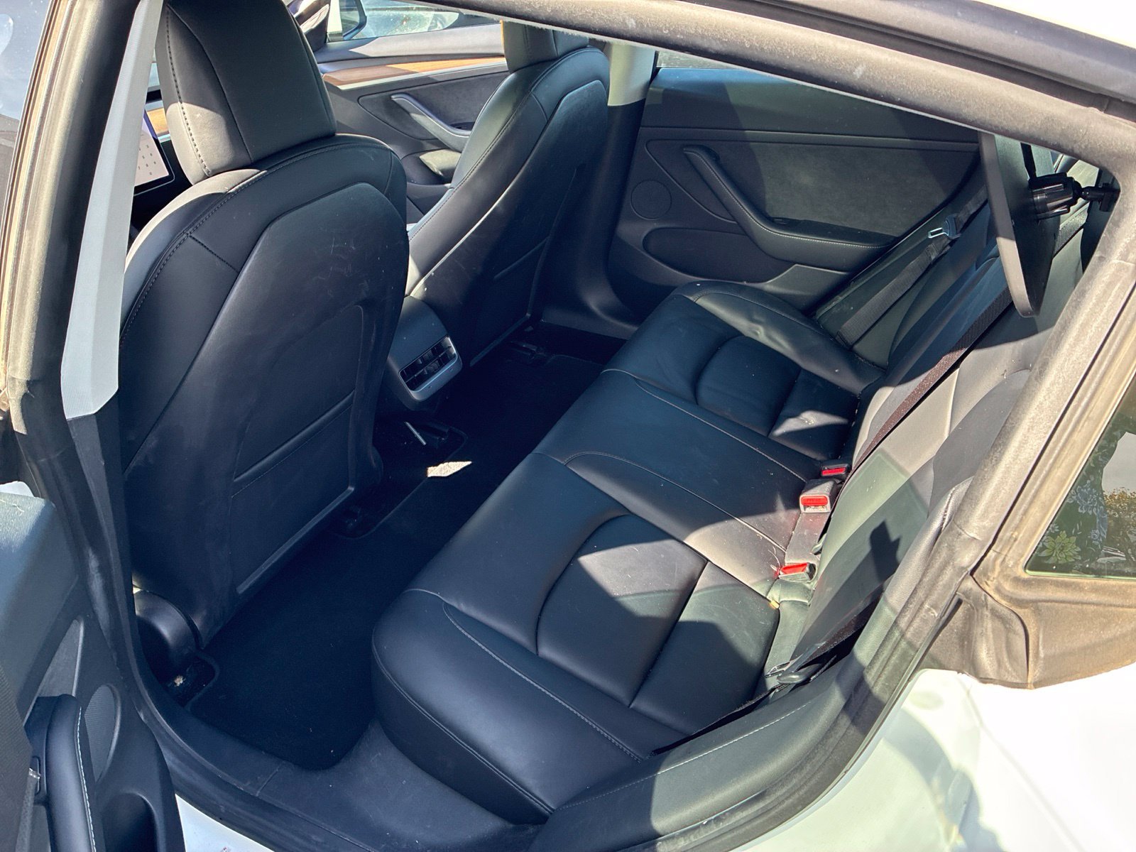 Used 2021  Tesla Long Range image 4