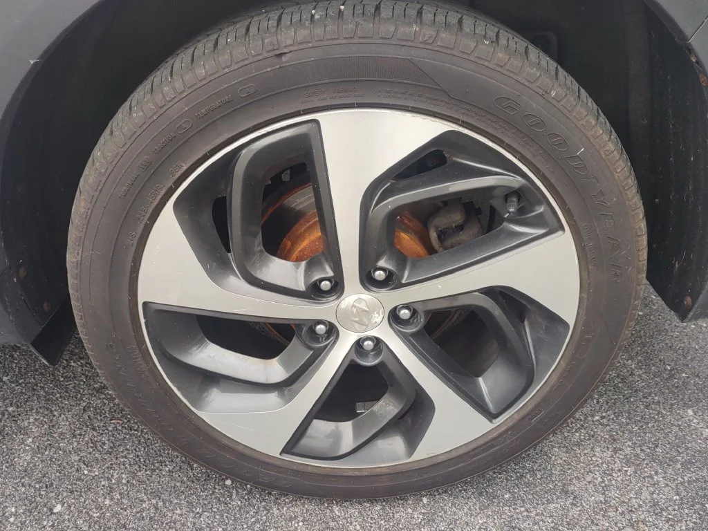 Used 2017 White Hyundai Limited image 10