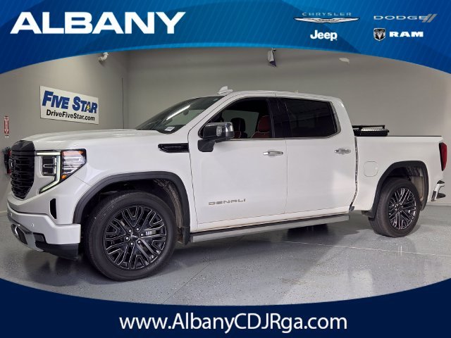 Used 2022 White GMC Denali Ultimate image 1