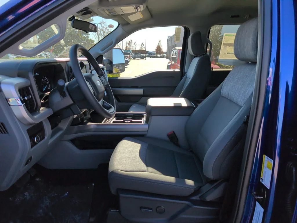 New 2026 Blue Ford XLT image 5