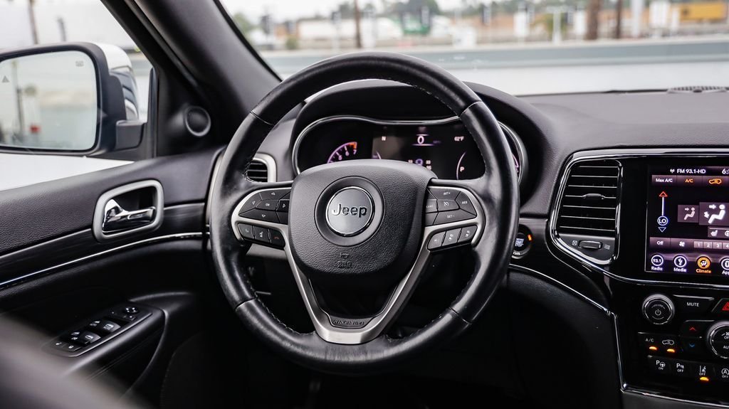 Used 2019 Slate Blue Jeep Limited image 18