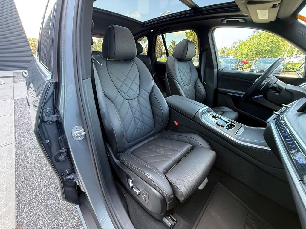 Used 2024 Skyscraper Grey Metallic BMW sDrive40i image 23
