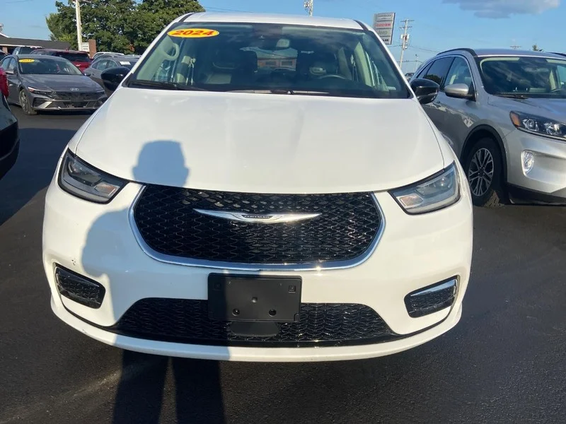 Used 2024 Bright White Clearcoat Chrysler Touring L image 2