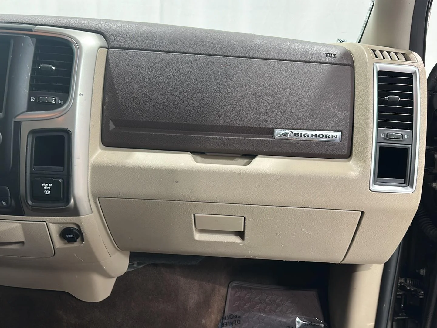 Used 2016 Luxury Brown Pearlcoat Ram Big Horn image 24