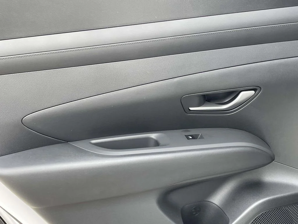 New 2026 White Hyundai SEL image 10