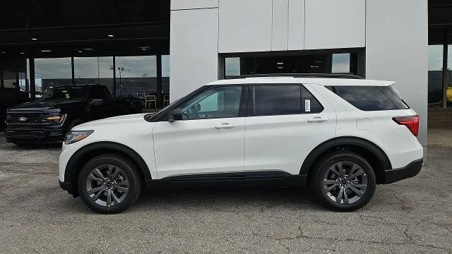 New 2026 Star White Metallic Tri-Coat Ford Active 4WD image 20