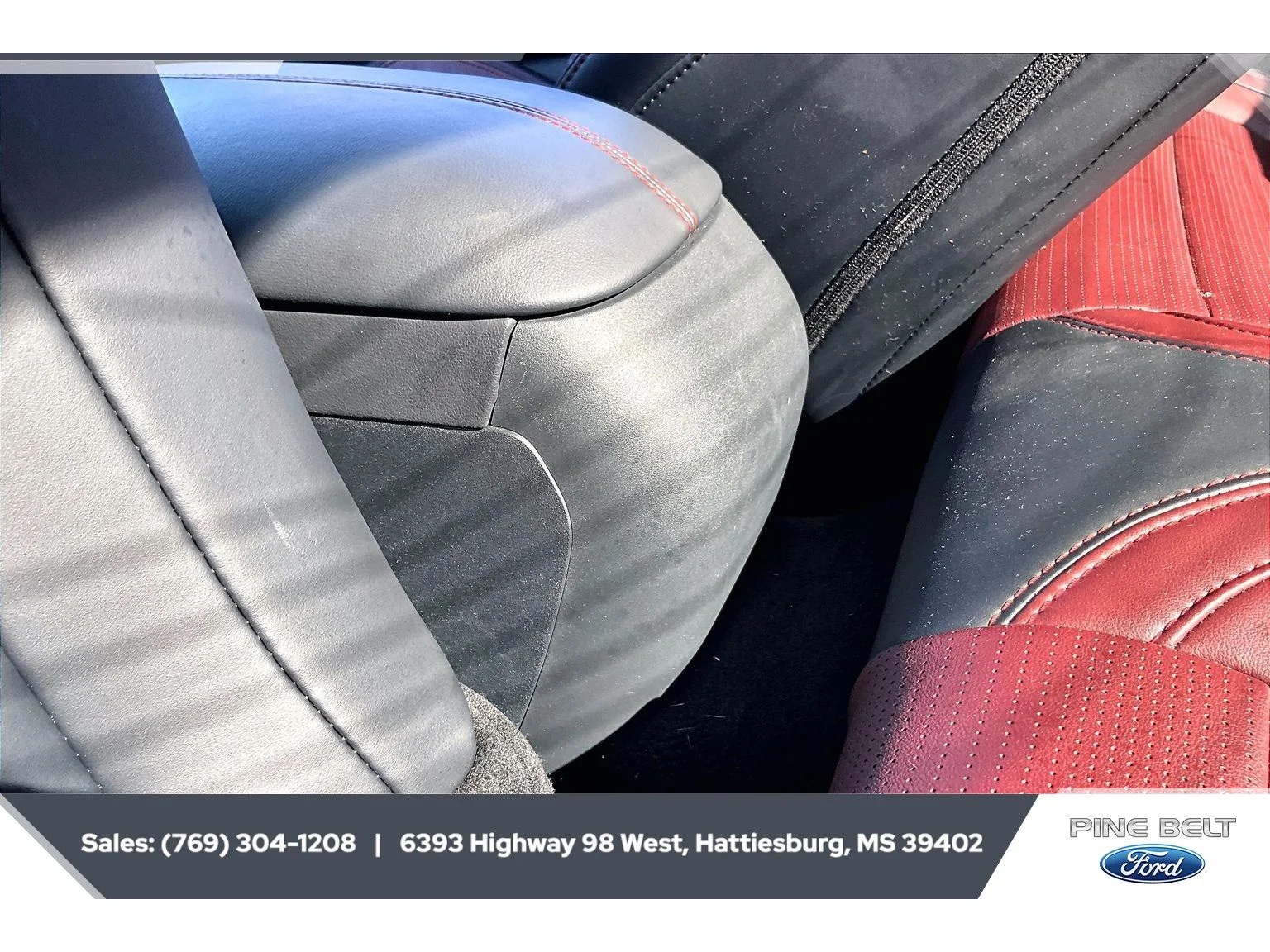 Used 2025 Oxford White Ford GT Premium image 24