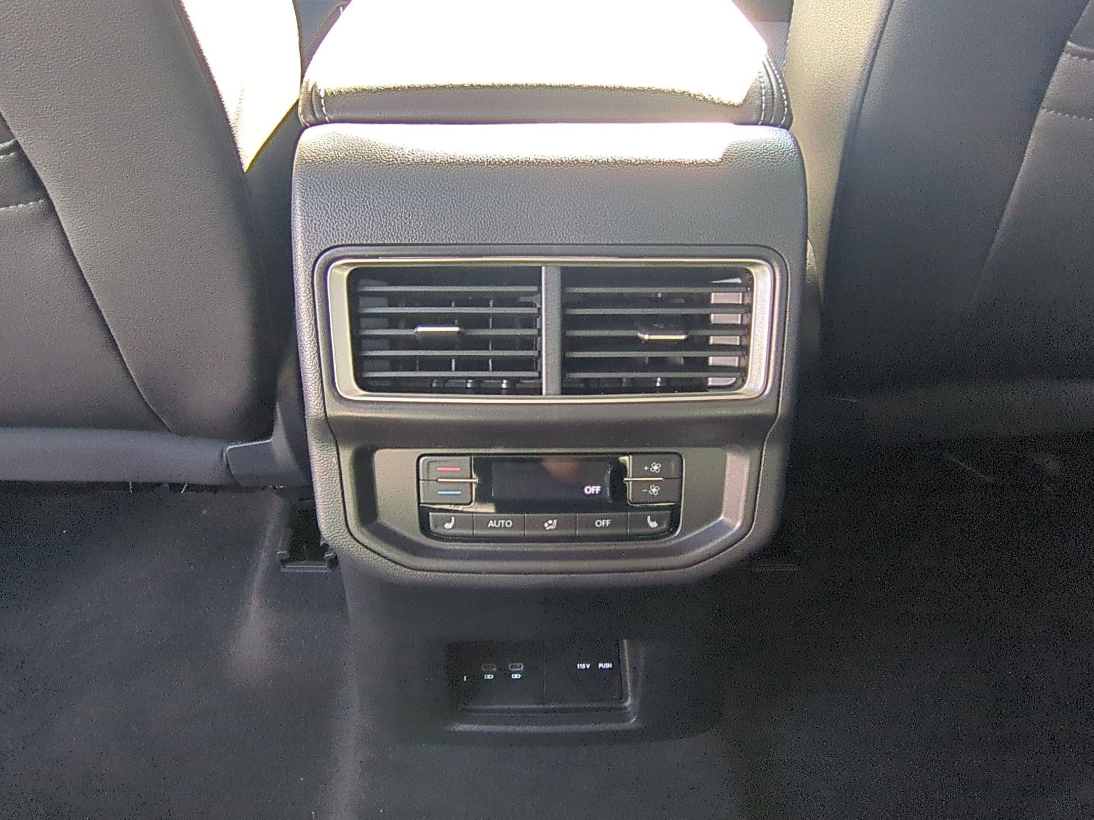 2026 Volkswagen Atlas SEL Premium R-Line - Photo 15