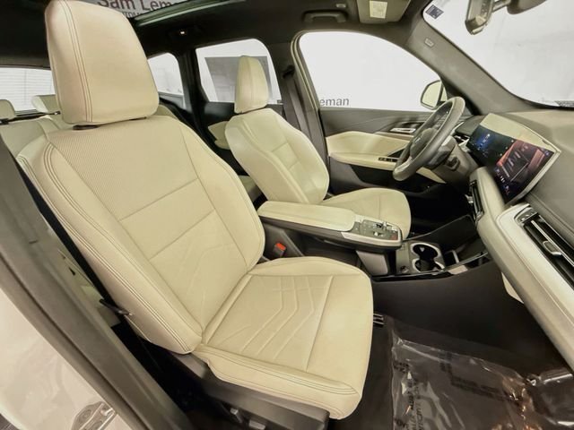 New 2026 White Metallic BMW xDrive28i image 28