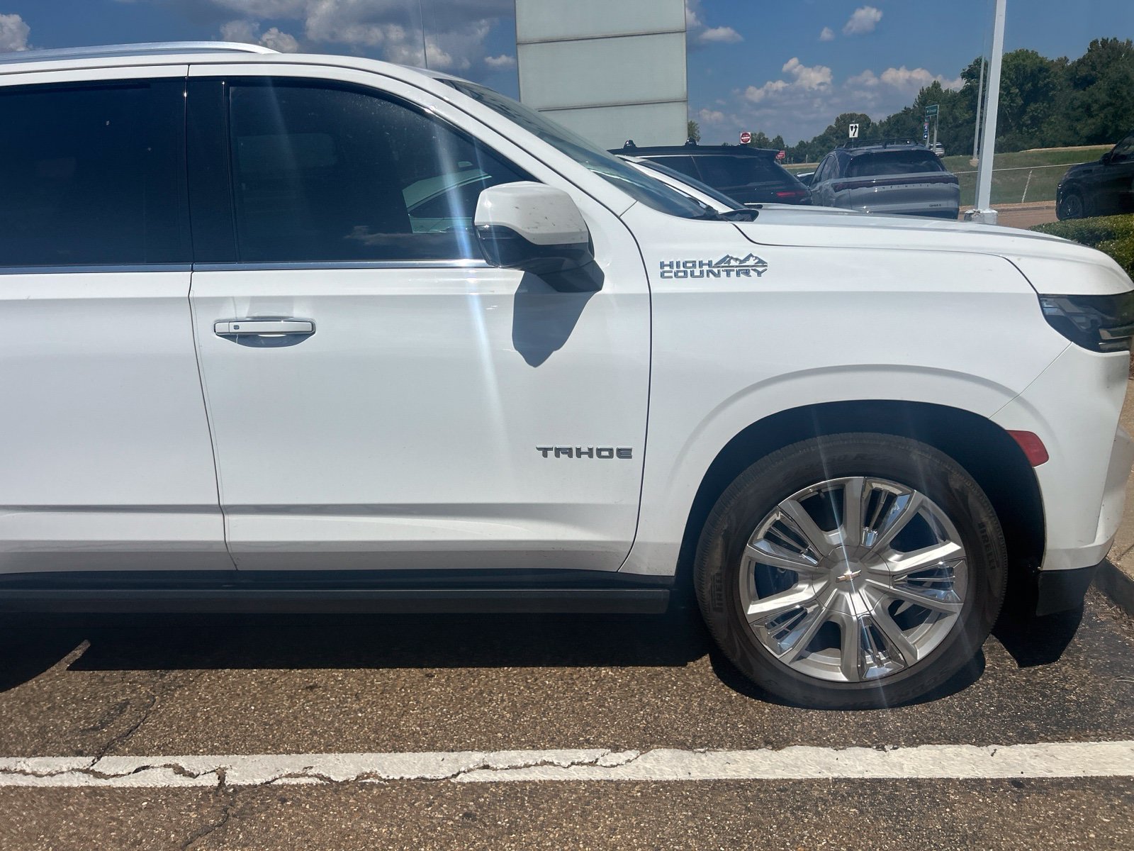 Used 2021 White Chevrolet High Country image 12