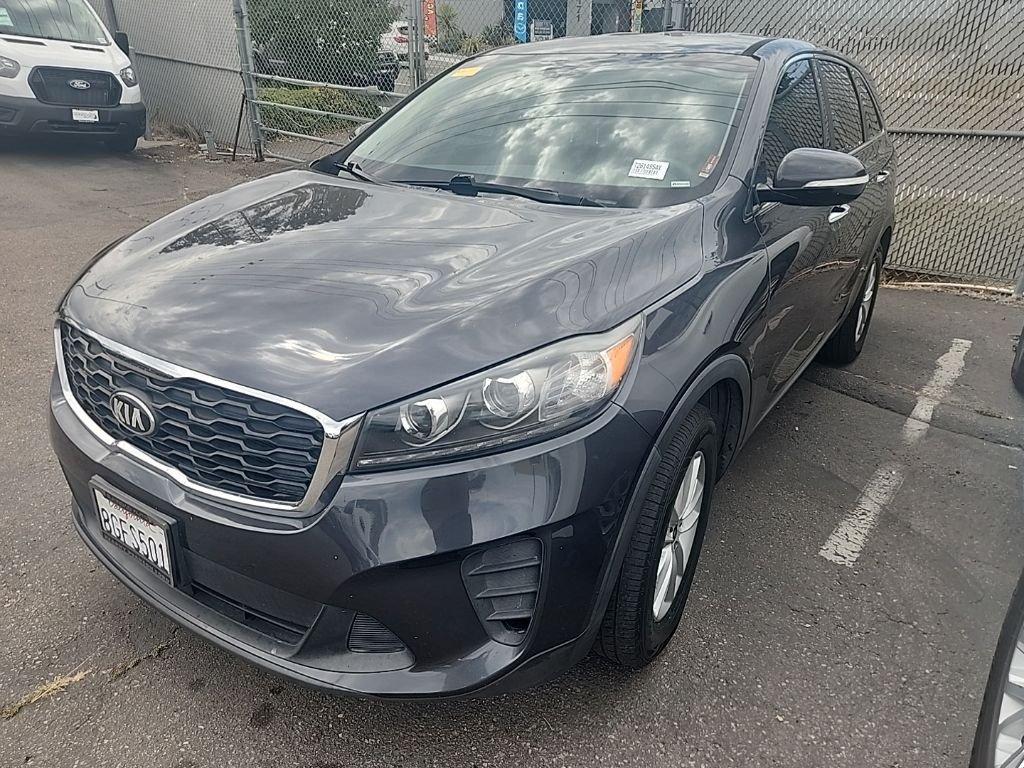 Certified Used 2019 Gray Kia LX image 4