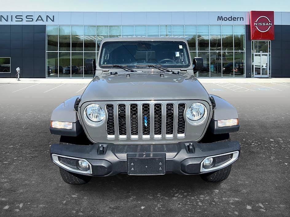 Used 2020 Sting-Gray Clearcoat Jeep Overland image 2