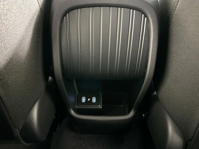New 2026 Hyundai KONA SE