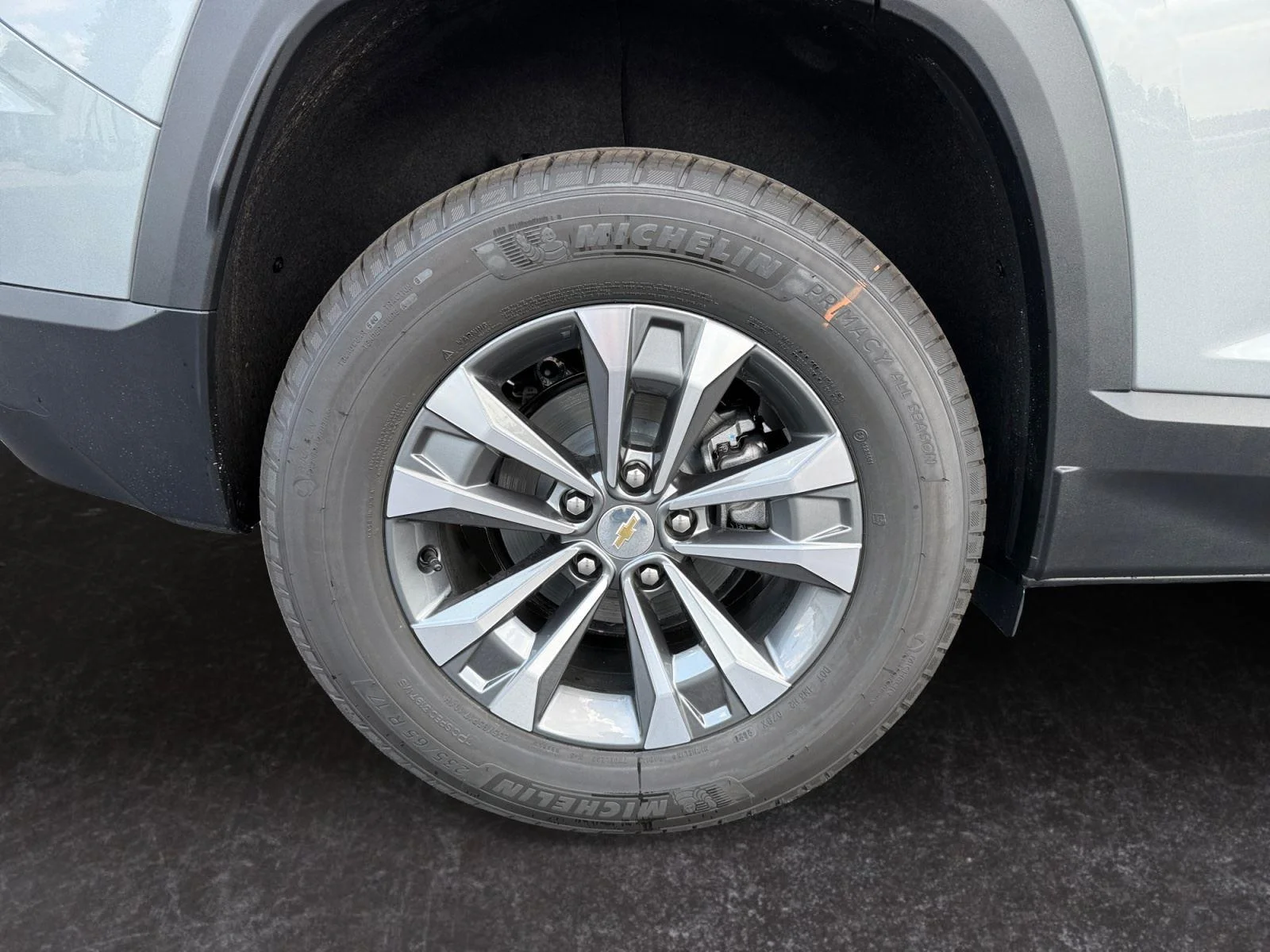2027 Chevrolet Equinox LT - Photo 27