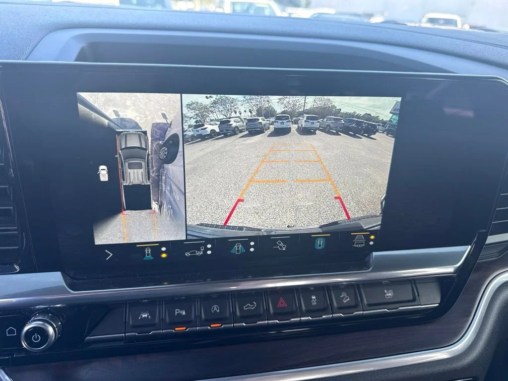 Used 2022 Silver GMC SLT image 13