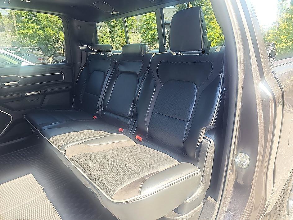 Used 2024 Granite Crystal Metallic Clearcoat Ram Laramie image 31