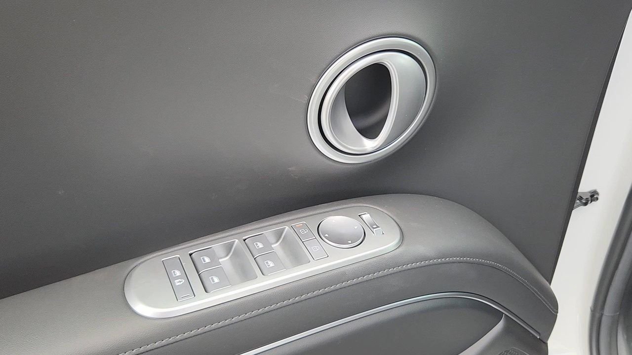 New 2027 Creamy White Pearl Hyundai SEL AWD image 7