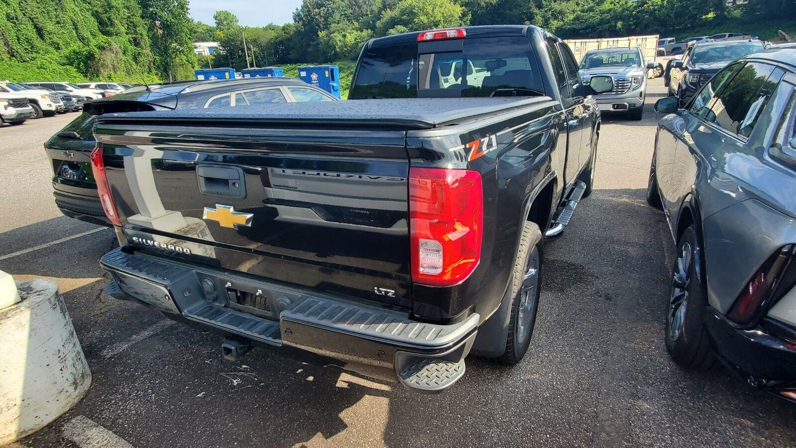 Used 2018 BLACK Chevrolet LTZ image 9