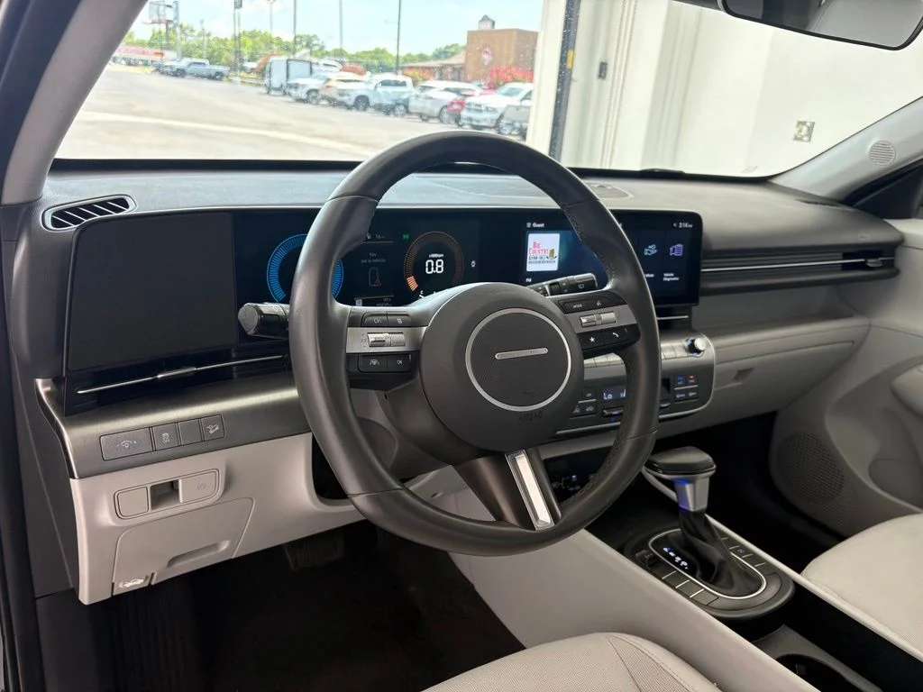 Used 2024 Black Hyundai SEL image 2