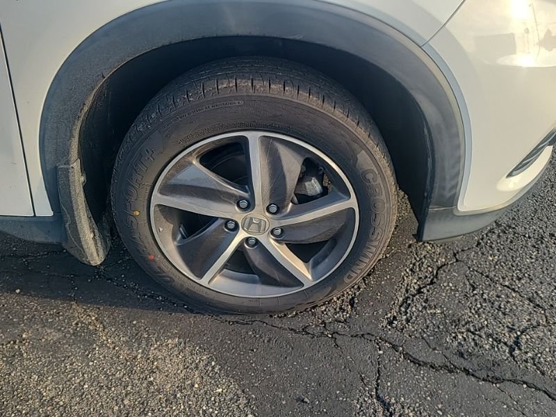 Used 2022  Honda EX image 7