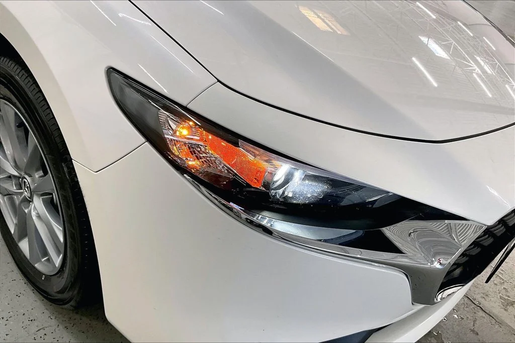 Certified Used 2026 White Mazda 2.5 S image 28
