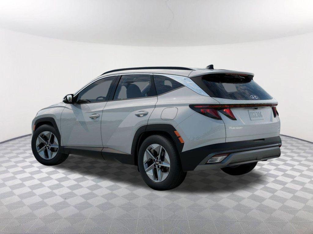 New 2026 White Hyundai SEL FWD image 5