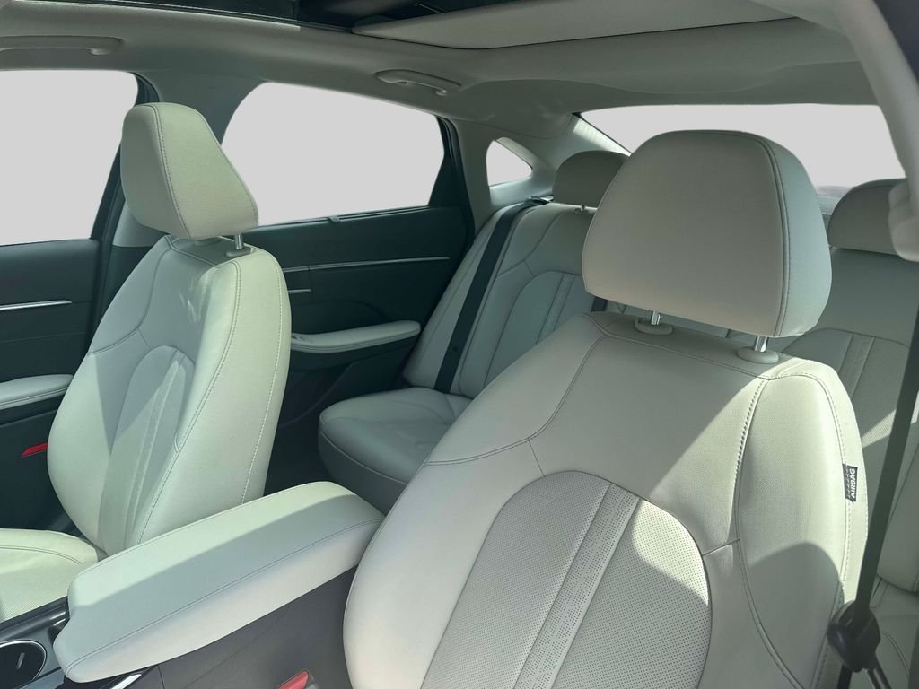 Used 2023 Blue Hyundai Limited image 18