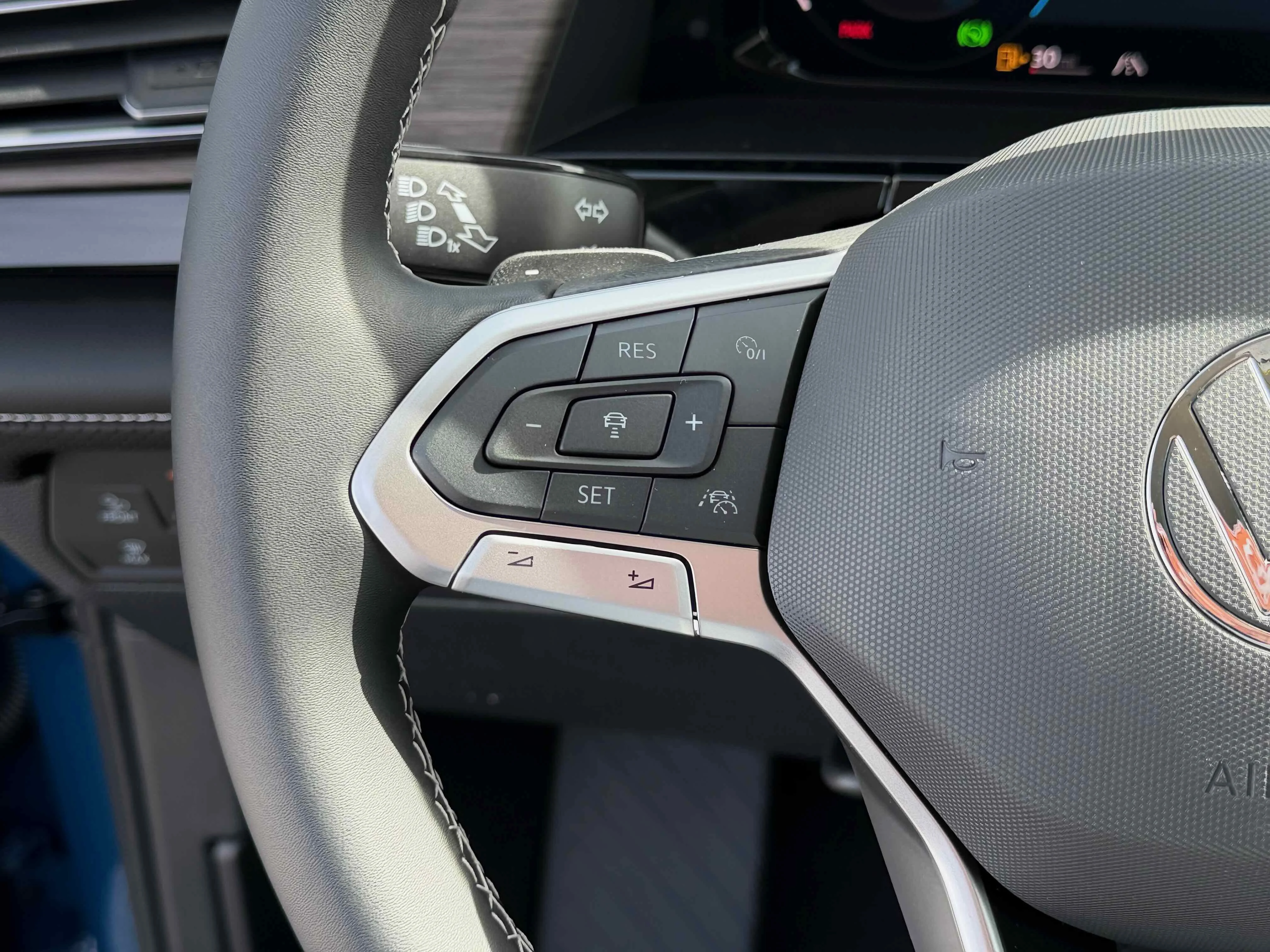 New 2026 Blue Volkswagen 2.0T SEL image 17