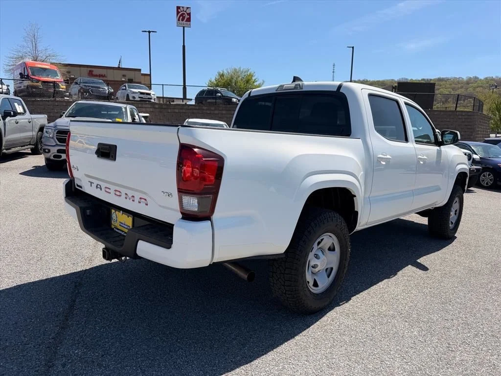 Used 2023 White Toyota SR image 13