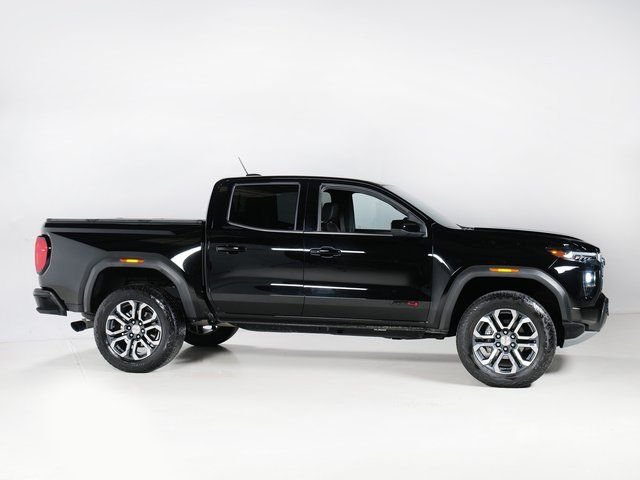 Used 2024 Onyx Black GMC AT4 image 29