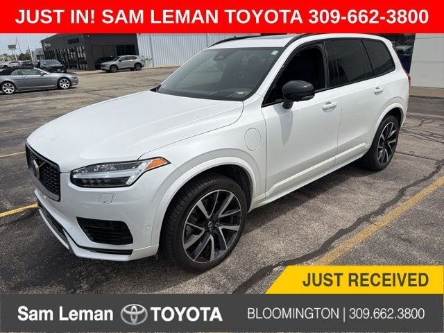 2023 Volvo XC90 T8 Ultimate Dark Theme 7-Seater 4WD's photo