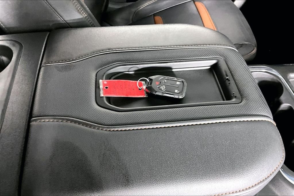 Used 2021 Black GMC AT4 image 32