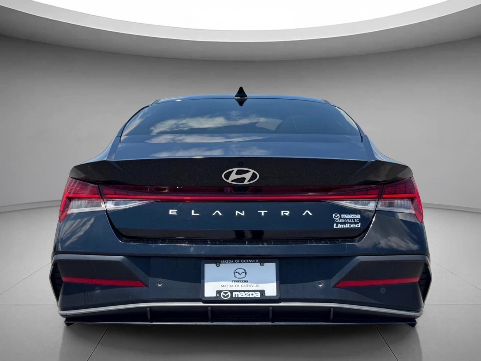 Used 2024 Abyss Black Hyundai Limited image 6