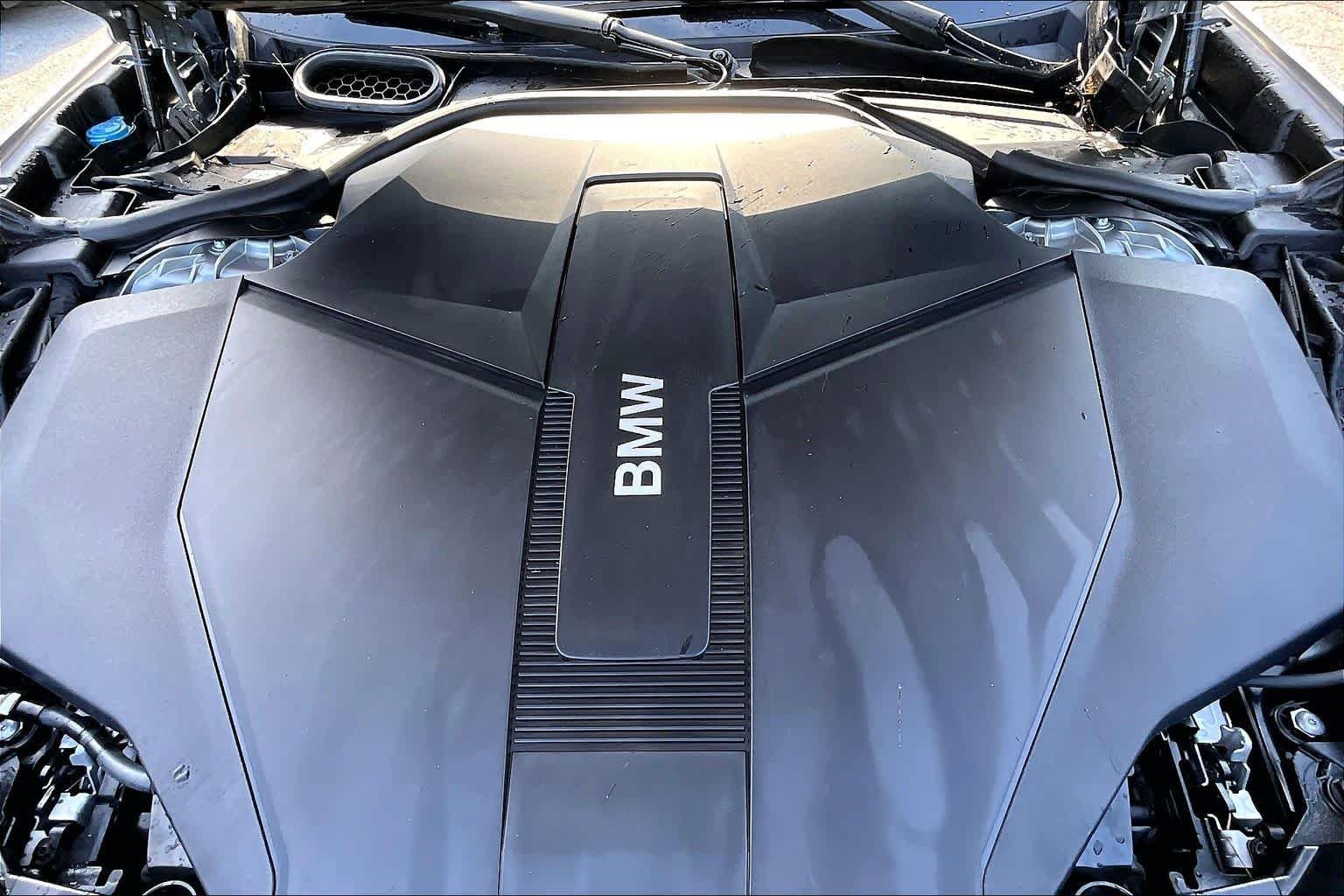 Used 2025 Space Silver Metallic BMW eDrive50 image 30