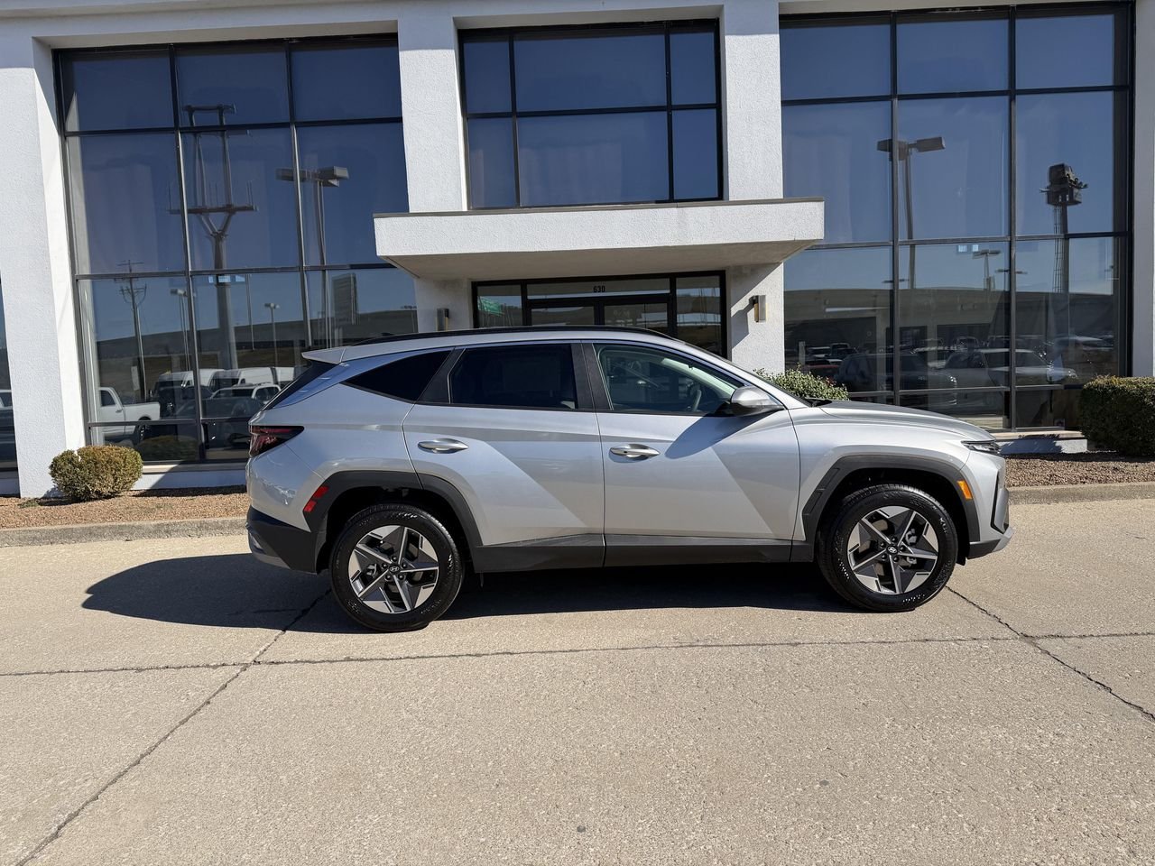 New 2026 Shimmering Silver Hyundai SEL AWD image 3
