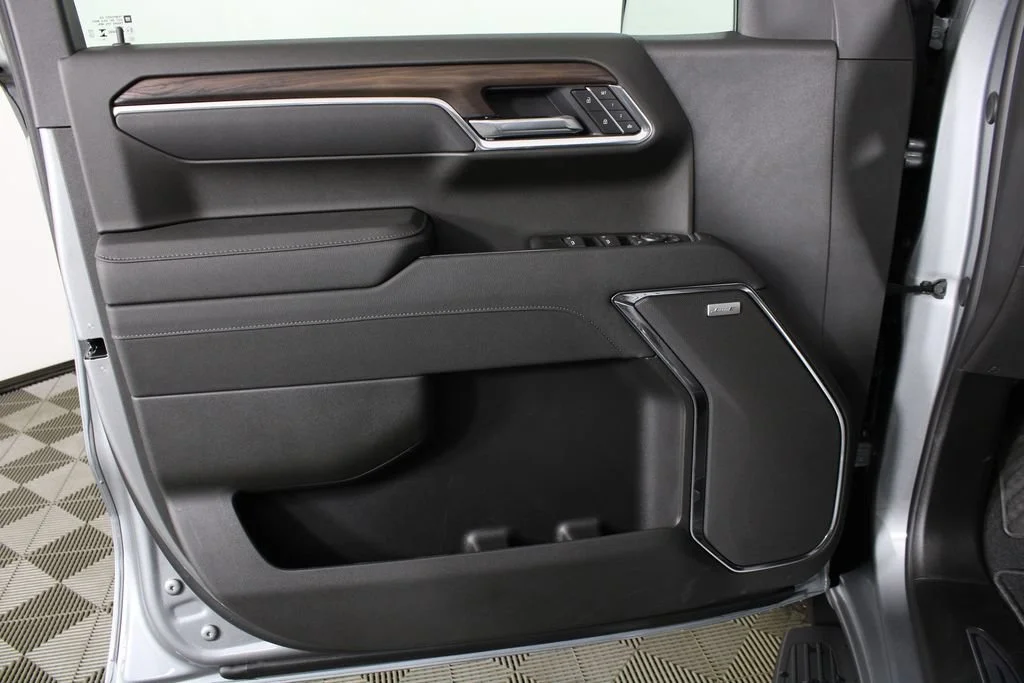 2026 GMC Sierra 1500 SLT - Photo 10