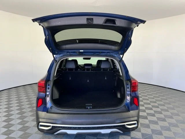 Used 2023 Blue Kia SX image 35