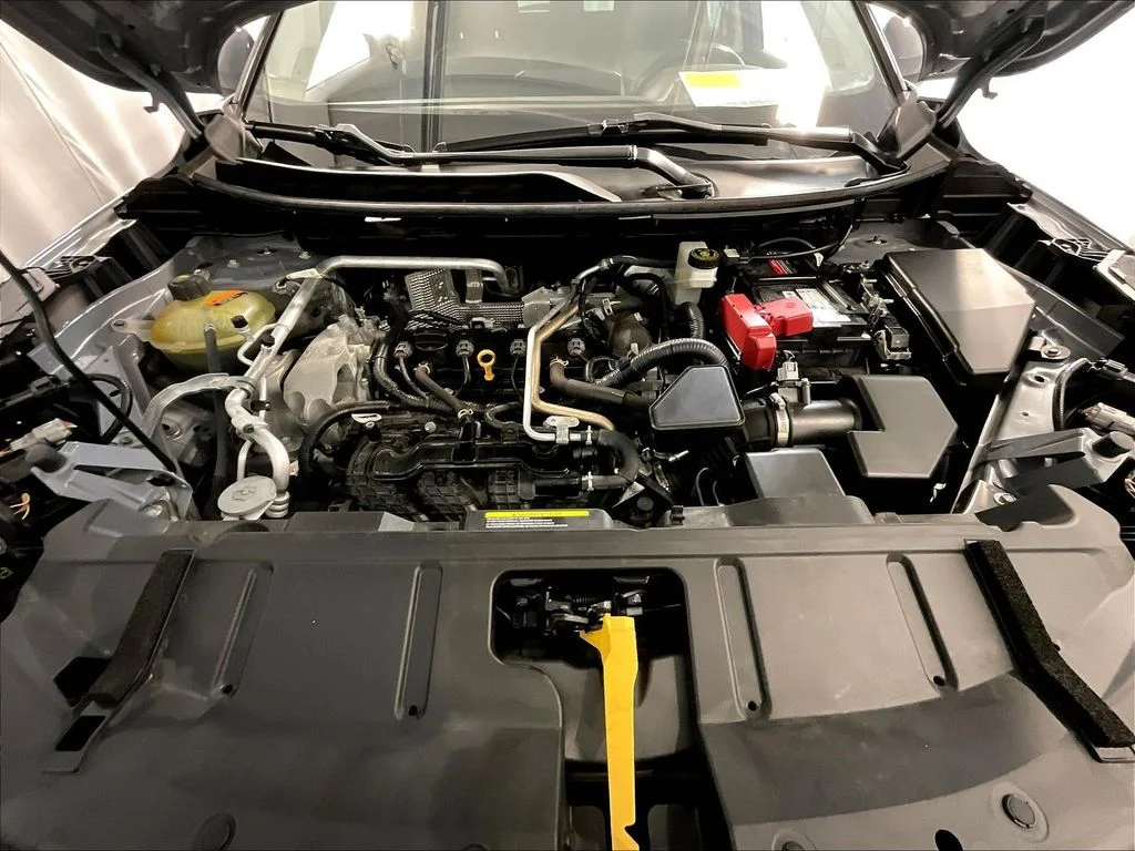 Used 2021 Gray Nissan SL image 30