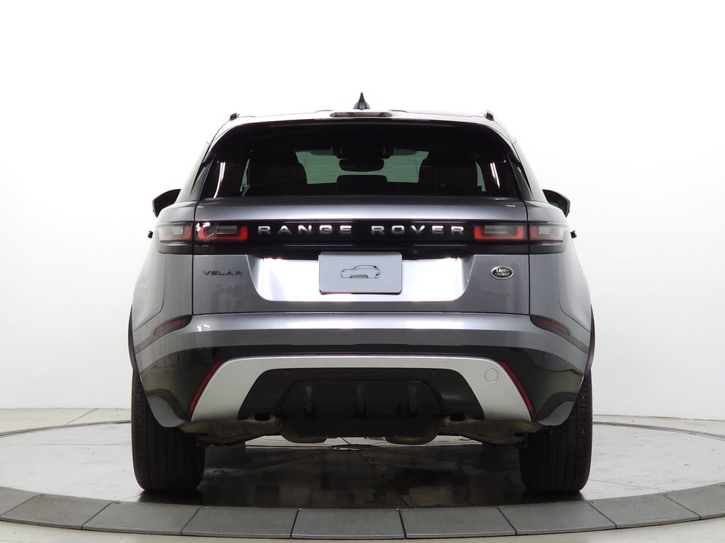 Used 2022 Gray Land Rover P250 R-Dynamic S image 4