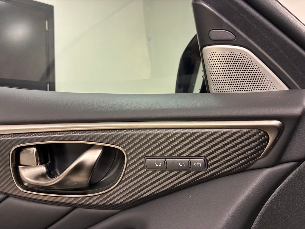 Used 2024 Black INFINITI Red Sport 400 image 17