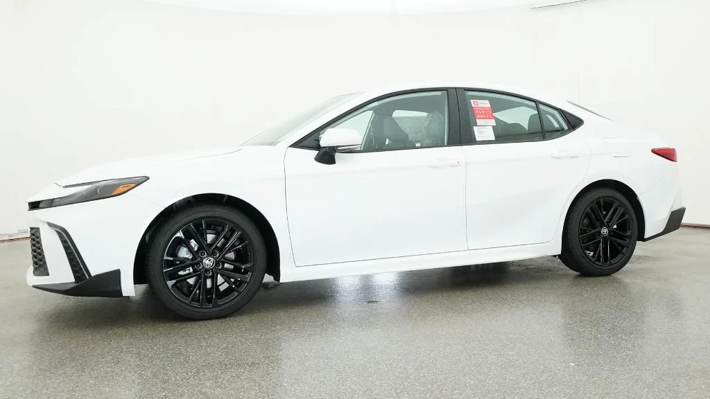 New 2026 Ice Cap Toyota SE image 8