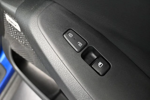 Used 2021 Blue Kia SX image 39