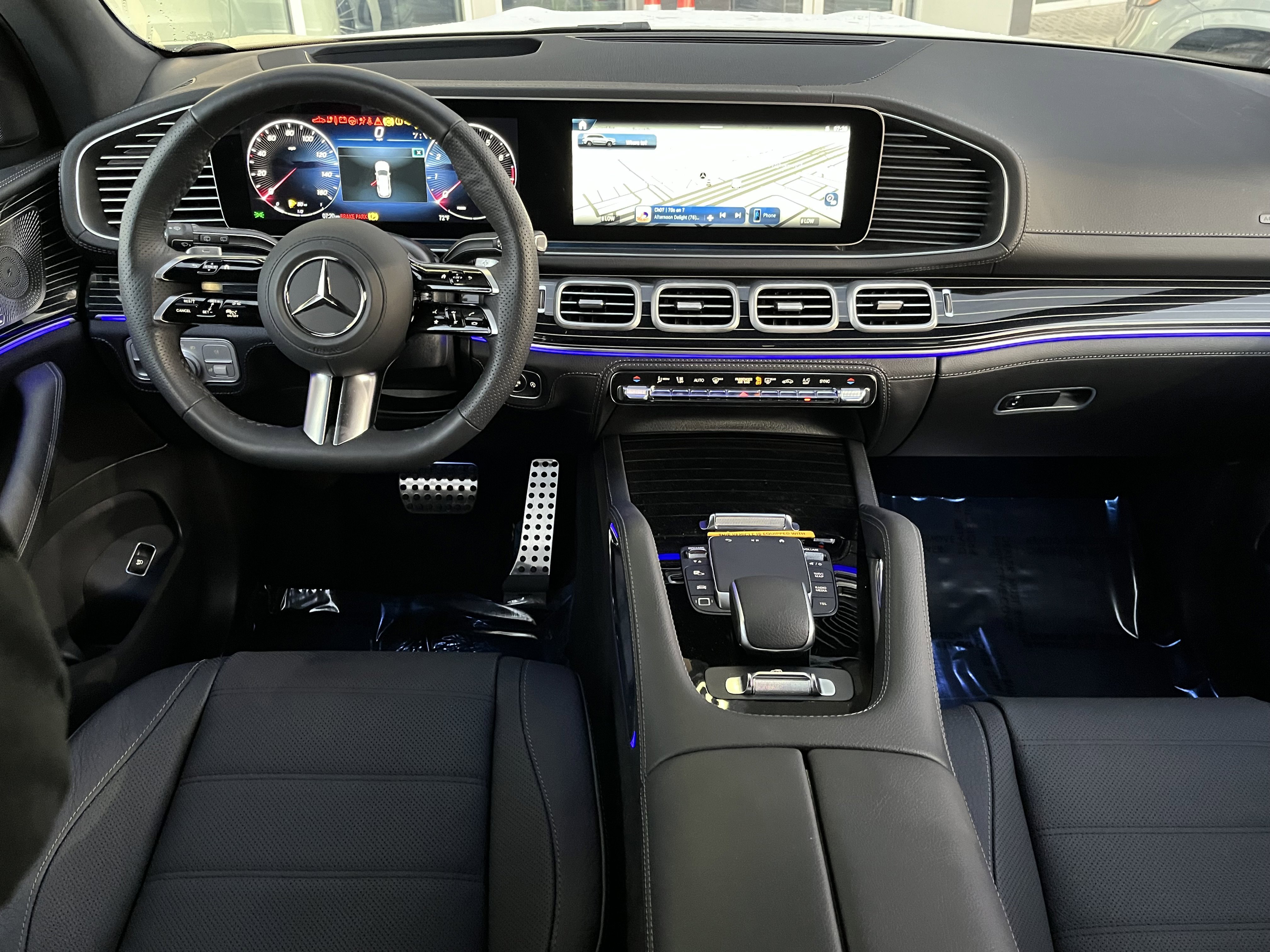 New 2026 MANUFAKTUR Moonlight White Magno Mercedes-Benz GLS 580 image 19