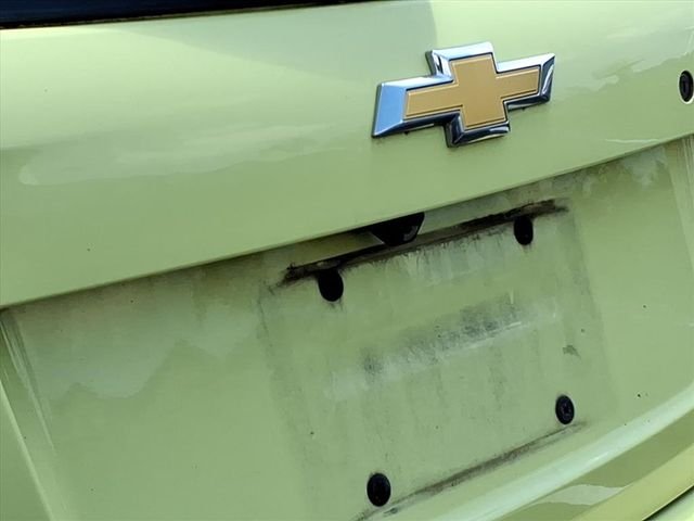 Used 2018 Gold Chevrolet LS image 17