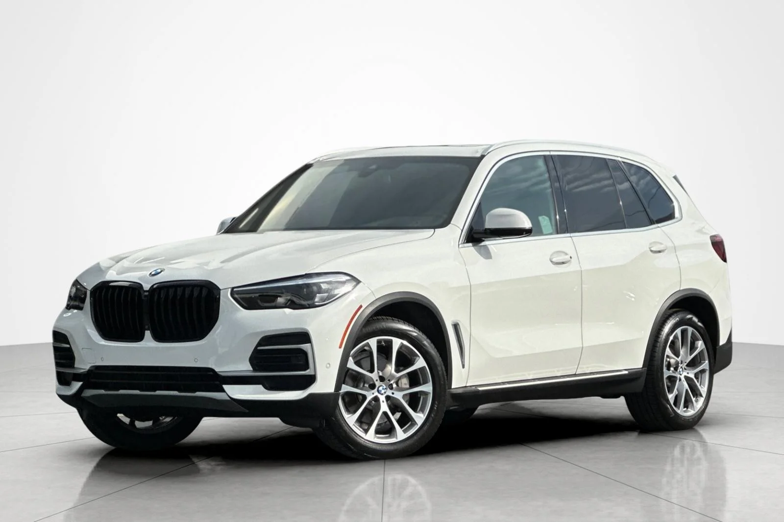 2023 BMW X5 sDrive40i's photo