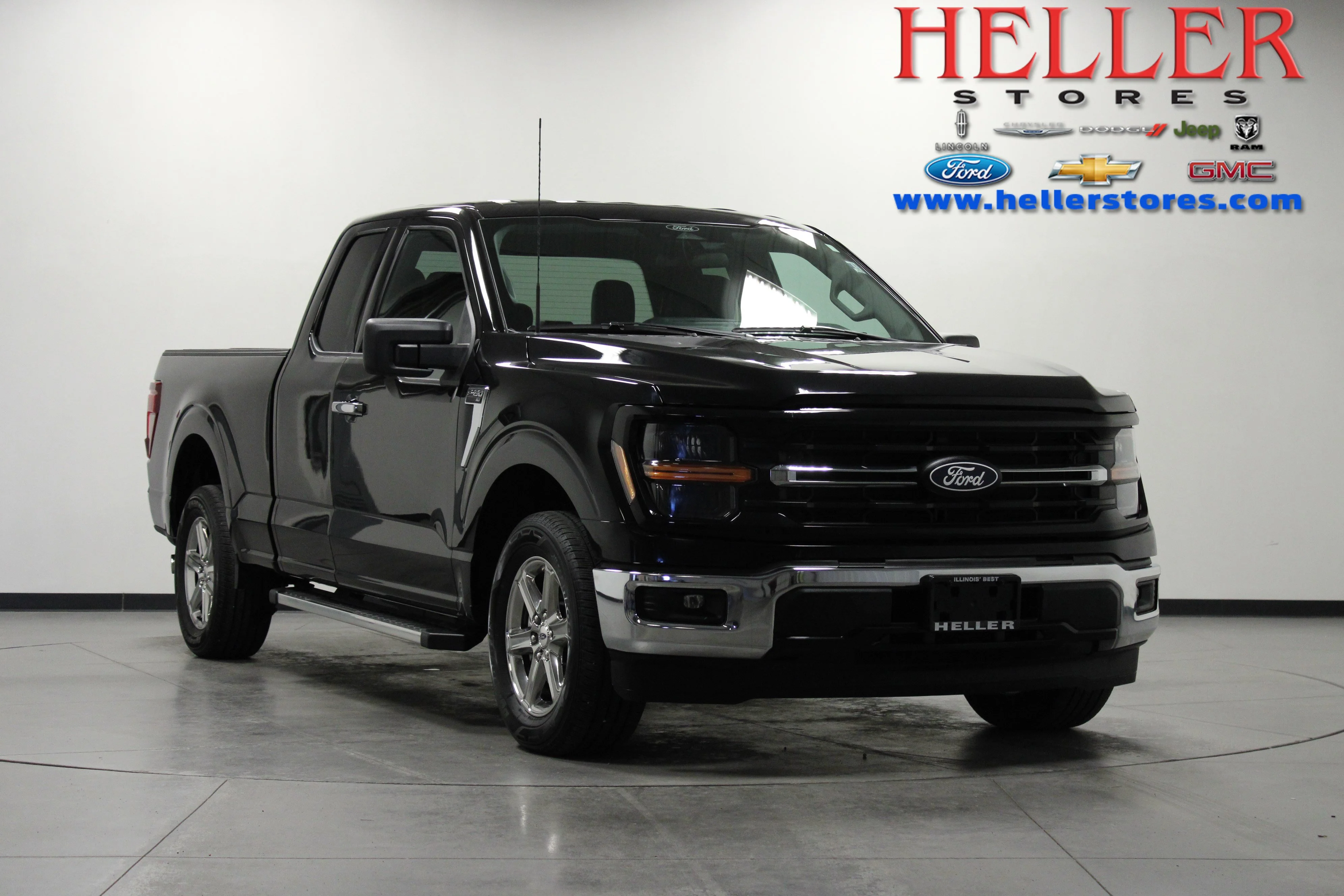 Used 2025 Black Metallic Ford XLT image 1