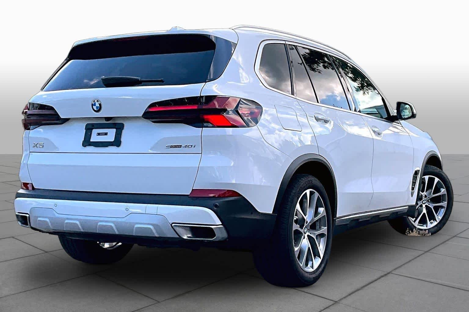 Certified Used 2024 Alpine White BMW sDrive40i image 13