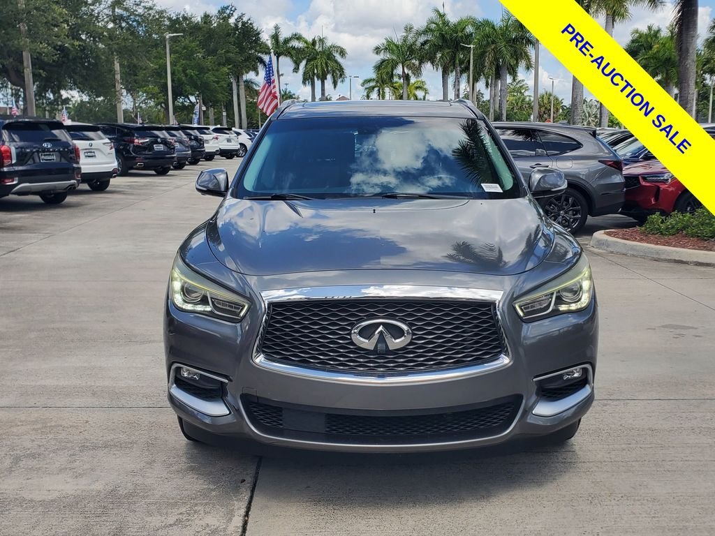 Used 2016 Gray INFINITI Base image 2